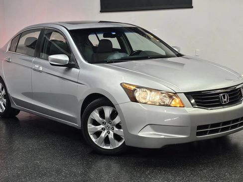 Used 2009 Honda Accord EX-L image 2