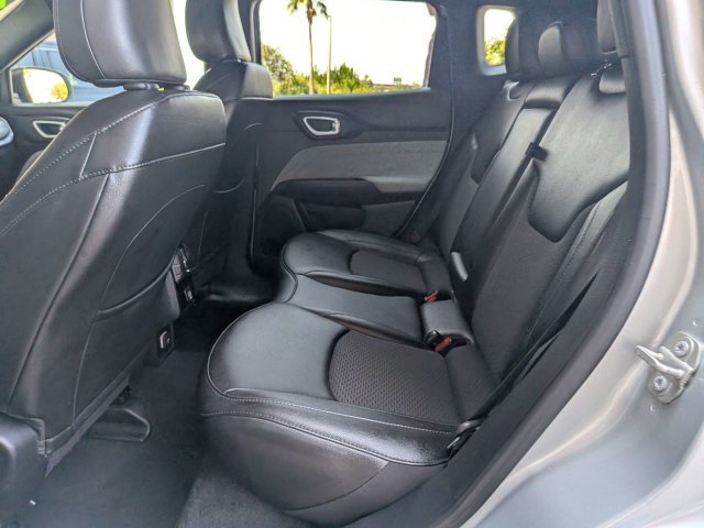 Used 2024 Jeep Compass Latitude AWD/4WD image 14