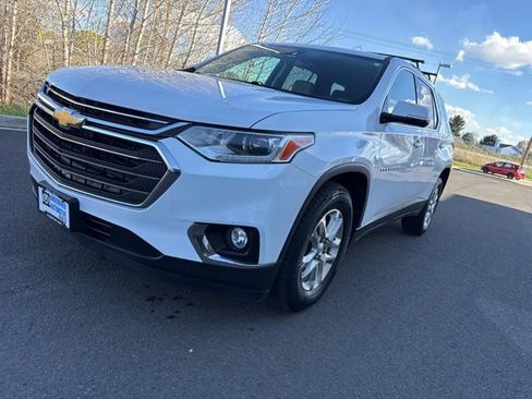 Used 2018 Chevrolet Traverse LT w/ LPO, Cargo Package image 15