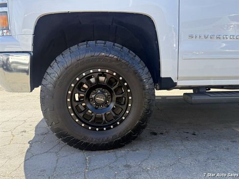 Used 2015 Chevrolet Silverado 1500 LT w/ LT Convenience Package AWD/4WD image 18