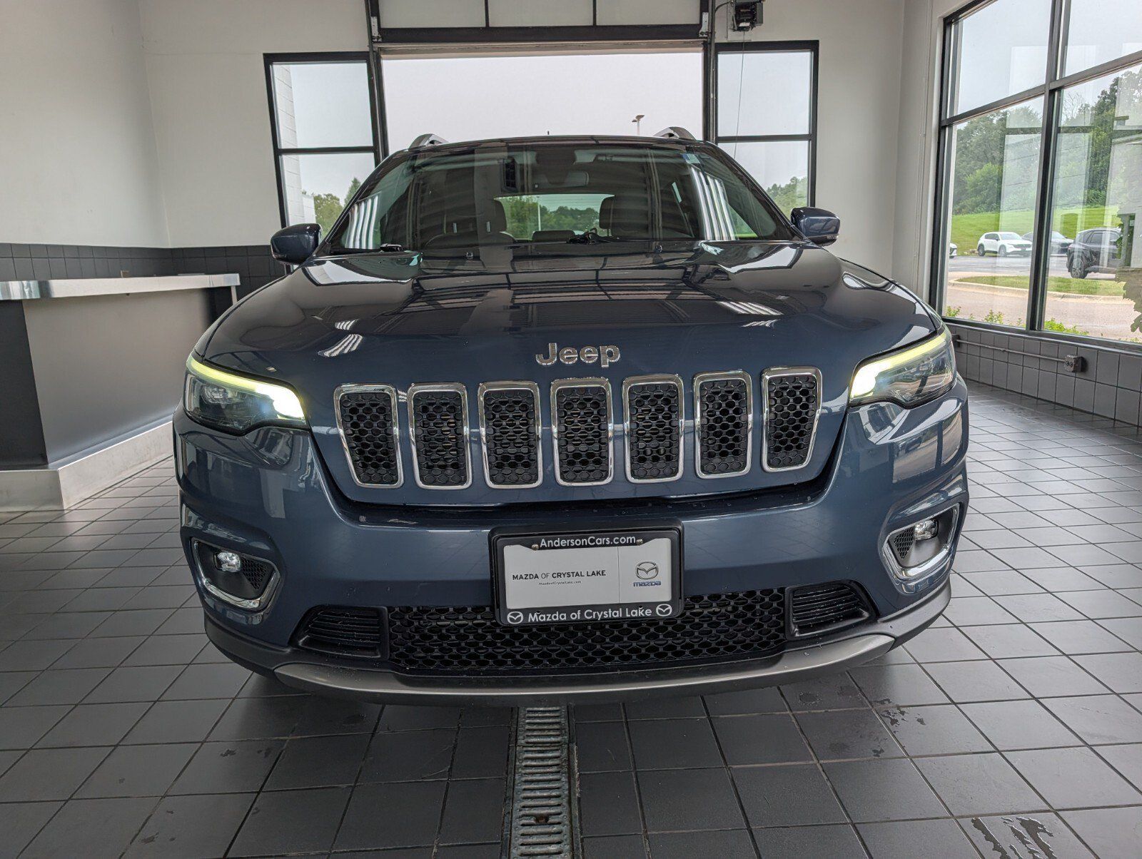 Used 2019 Jeep Cherokee Limited AWD/4WD image 7