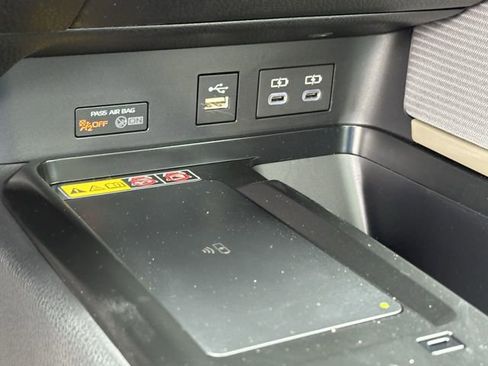 Used 2026 Toyota Camry SE w/ Multimedia Upgrade Package FWD image 20