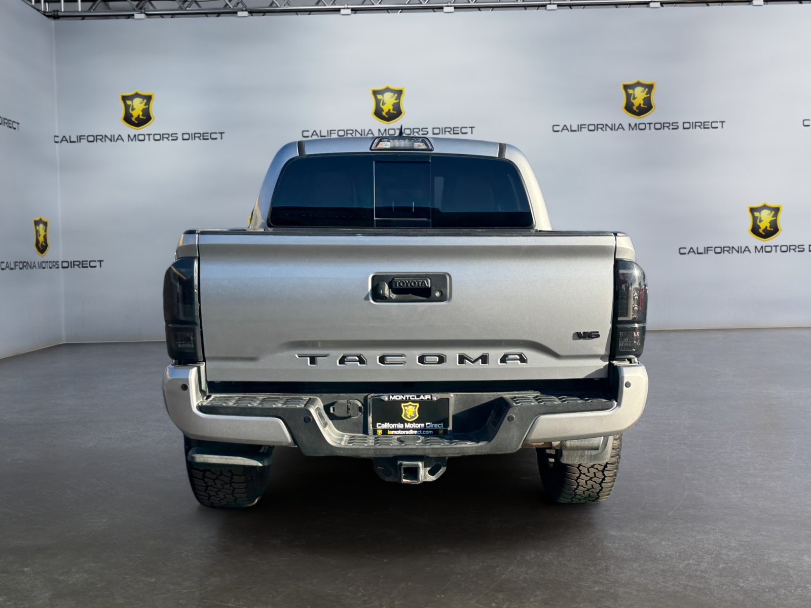 Used 2019 Toyota Tacoma TRD Sport AWD/4WD image 4