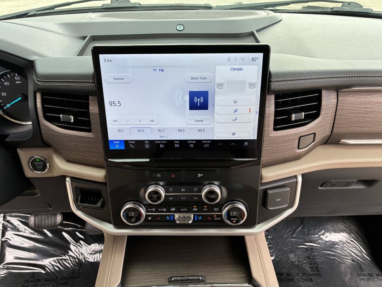 Used 2024 Ford Expedition Limited RWD image 23