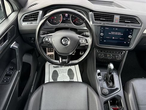 Used 2020 Volkswagen Tiguan SE R-Line w/ 3rd Row Seat Package AWD/4WD image 22