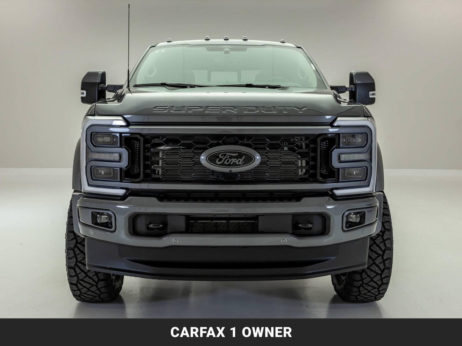 Used 2027 Ford F450 Platinum w/ Platinum Plus Package AWD/4WD image 3