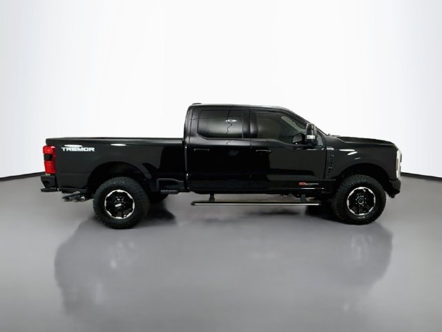 Certified 2026 Ford F350 Platinum w/ Tremor Off-Road Package AWD/4WD image 8