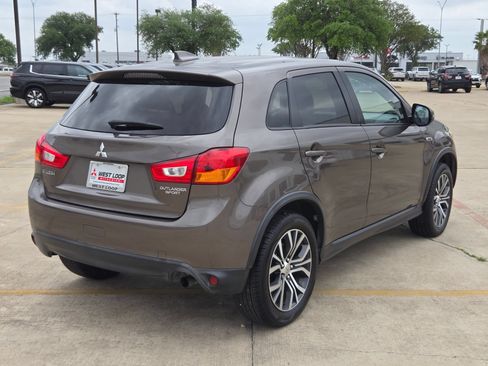 Used 2017 Mitsubishi Outlander Sport ES FWD image 5