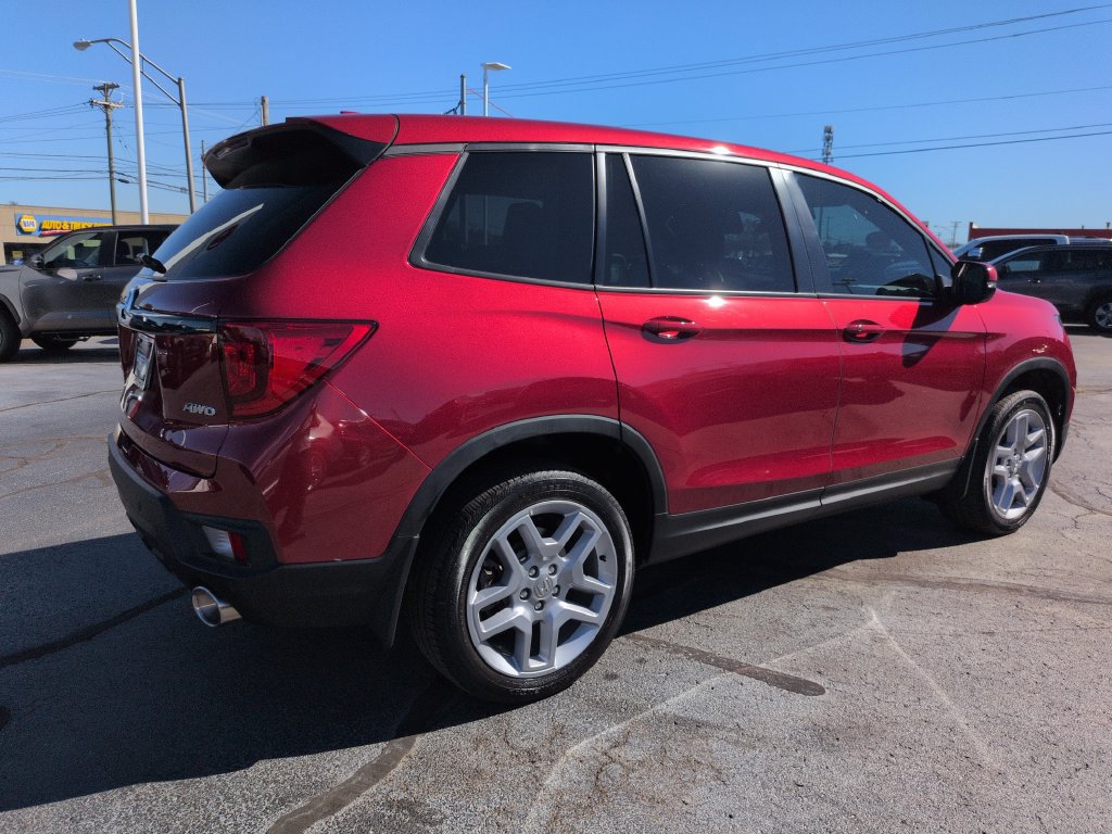 Used 2025 Honda Passport EX-L image 5