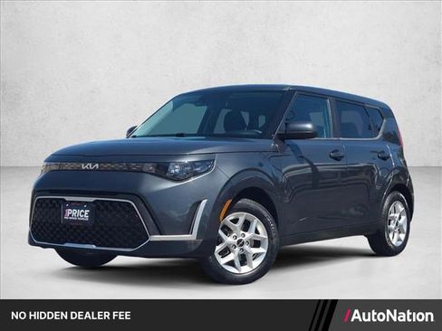 Used 2023 Kia Soul LX w/ Option Group 015 FWD image 1