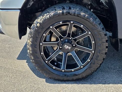 Used 2013 Toyota Tundra 2WD Double Cab w/ Tow Pkg image 6