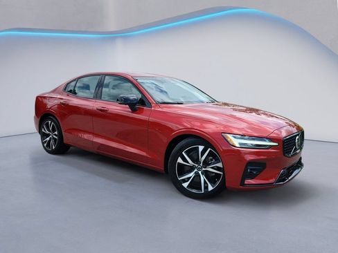 Certified 2024 Volvo S60 B5 Plus AWD/4WD image 2
