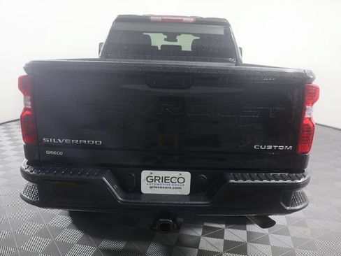 Used 2024 Chevrolet Silverado 2500 Custom AWD/4WD image 7