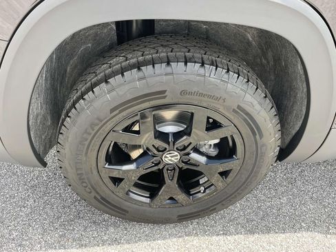 New 2026 Volkswagen Atlas Peak Edition AWD/4WD image 7