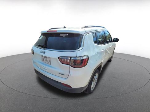 Used 2023 Jeep Compass Latitude image 7