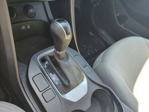 Used 2018 Hyundai Santa Fe Sport image 12