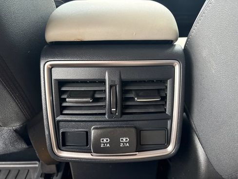Used 2019 Subaru Forester Premium AWD/4WD image 18