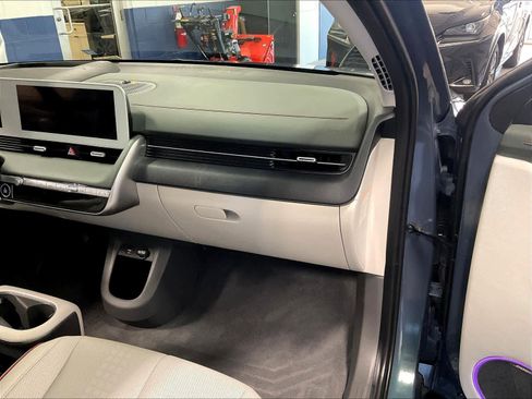 Used 2024 Hyundai Ioniq 5 Limited image 13