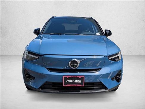Certified 2023 Volvo XC40 Recharge Ultimate AWD/4WD image 2