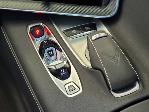 Used 2020 Chevrolet Corvette Stingray Preferred Cpe w/ 2LT Preferred Equipment Group RWD image 9
