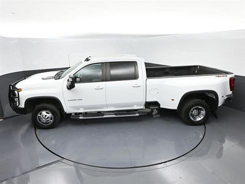 Used 2024 Chevrolet Silverado 3500 LT w/ Convenience Package AWD/4WD image 38