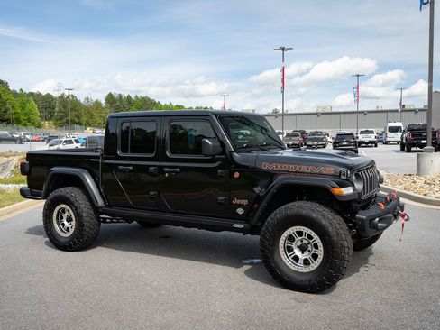 Used 2024 Jeep Gladiator Mojave AWD/4WD image 15
