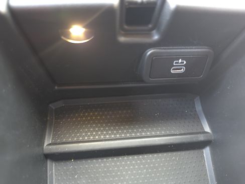 Used 2023 BMW M440i Convertible RWD image 24