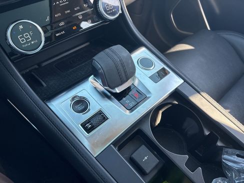 Used 2022 Jaguar F-PACE S image 18