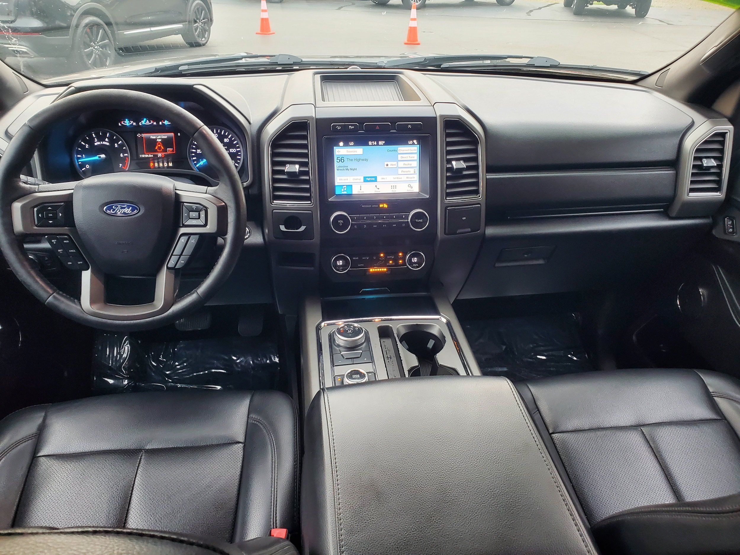 Used 2019 Ford Expedition XLT w/ Equipment Group 201A AWD/4WD image 27