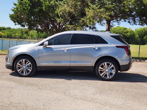 Certified 2024 Cadillac XT5 Premium Luxury FWD image 3