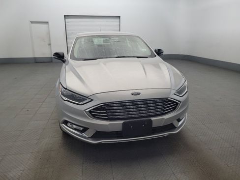 Used 2017 Ford Fusion SE w/ Fusion SE Technology Package image 14