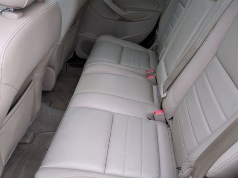 Used 2015 Ford Escape SE w/ Equipment Group 201A image 26