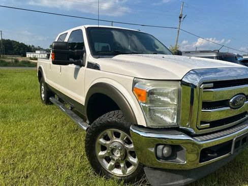 Used 2016 Ford F250 Lariat w/ Lariat Ultimate Package AWD/4WD image 4