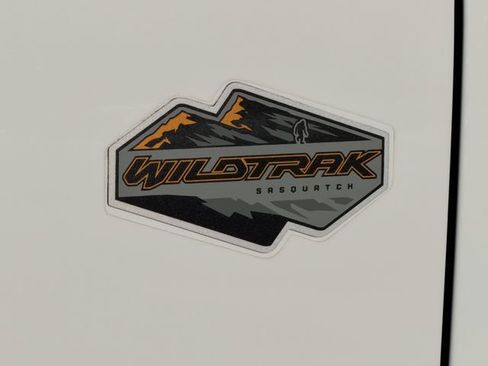 Used 2024 Ford Bronco Wildtrak AWD/4WD image 9