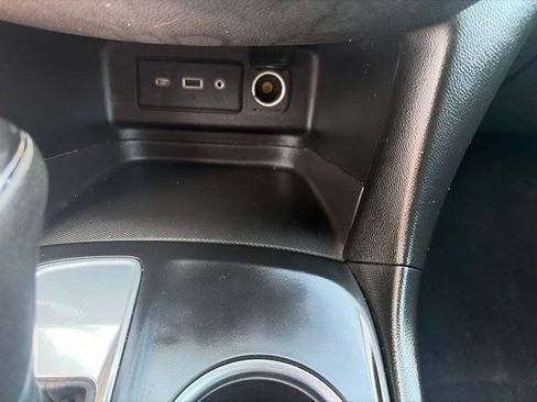Used 2021 Chevrolet Equinox LT FWD image 26
