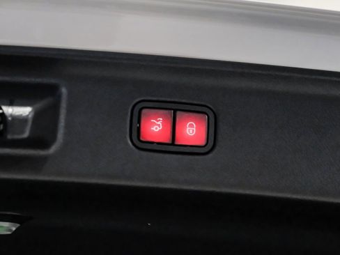 Used 2025 Mercedes-Benz S 580 4MATIC Sedan image 56