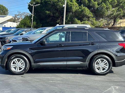 Used 2022 Ford Explorer XLT w/ Equipment Group 202A RWD image 7