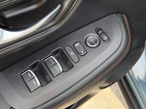 Used 2024 Honda HR-V Sport image 12