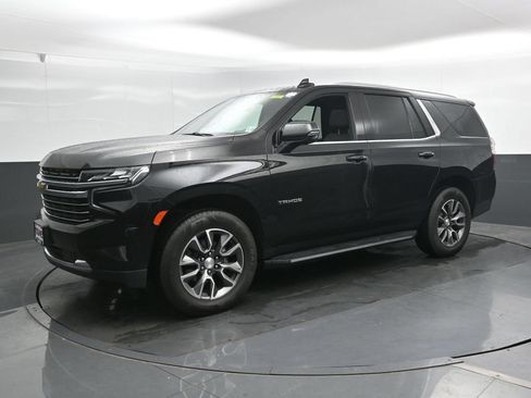 Used 2022 Chevrolet Tahoe LT w/ Luxury Package AWD/4WD image 9