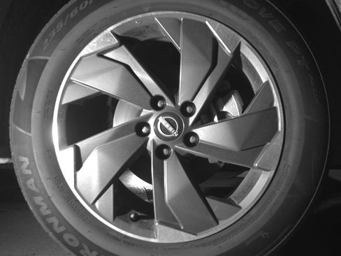Used 2025 Nissan Rogue SV FWD image 13