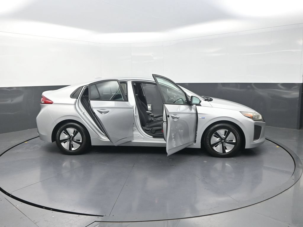 Used 2018 Hyundai Ioniq Blue FWD image 36