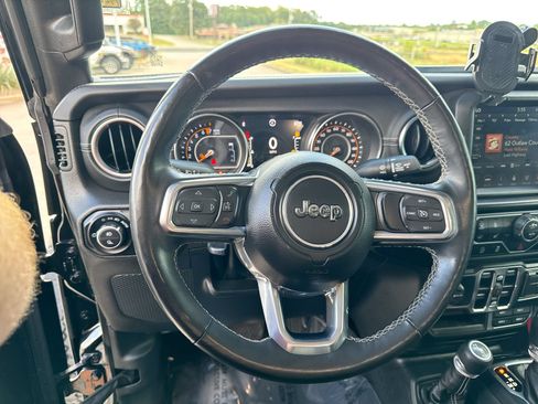 Used 2023 Jeep Gladiator Overland w/ Popular Equipment Package AWD/4WD image 14