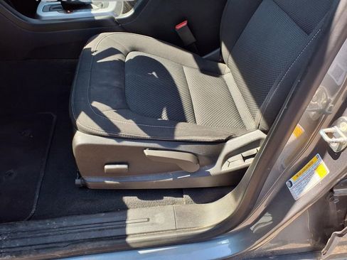 Used 2021 Chevrolet Colorado LT w/ LT Convenience Package image 18