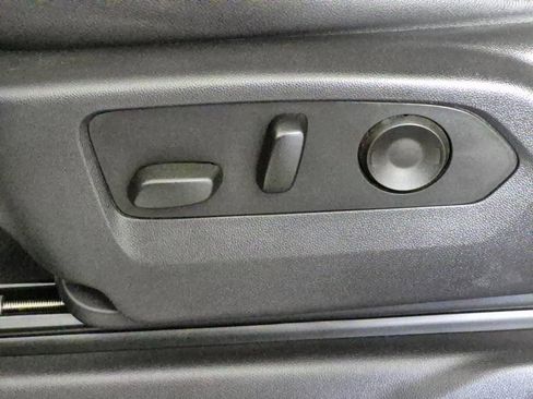 Used 2024 Chevrolet Silverado 3500 High Country w/ Technology Package image 15