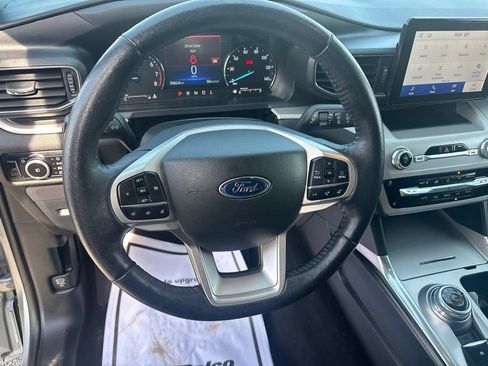 Used 2023 Ford Explorer XLT w/ Equipment Group 202A AWD/4WD image 23
