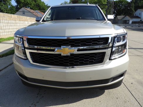 Used 2015 Chevrolet Suburban LT AWD/4WD image 3