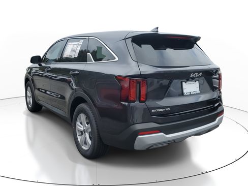 New 2026 Kia Sorento LX image 4