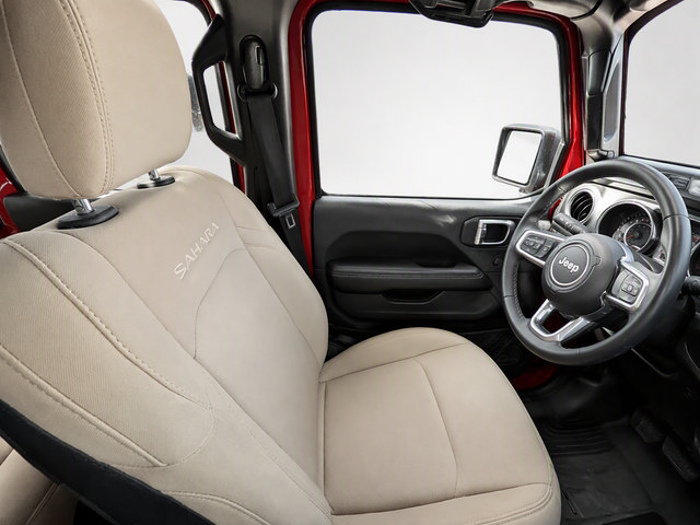 Used 2018 Jeep Wrangler Unlimited Sahara AWD/4WD image 11