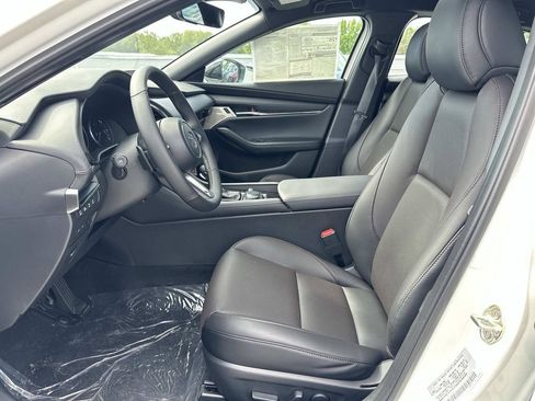 New 2026 MAZDA MAZDA3 Hatchback w/Premium Plus Pkg AWD/4WD image 23