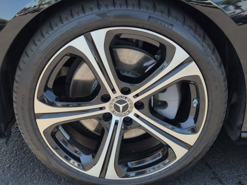 Used 2025 Mercedes-Benz C 300 Sedan image 13